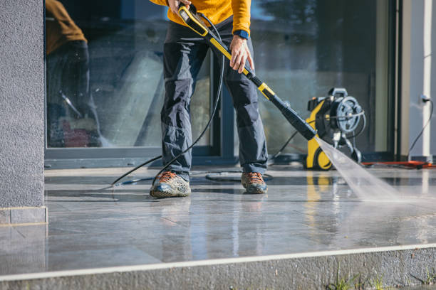 Best Sidewalk and Walkway Cleaning  in Manchester, WA